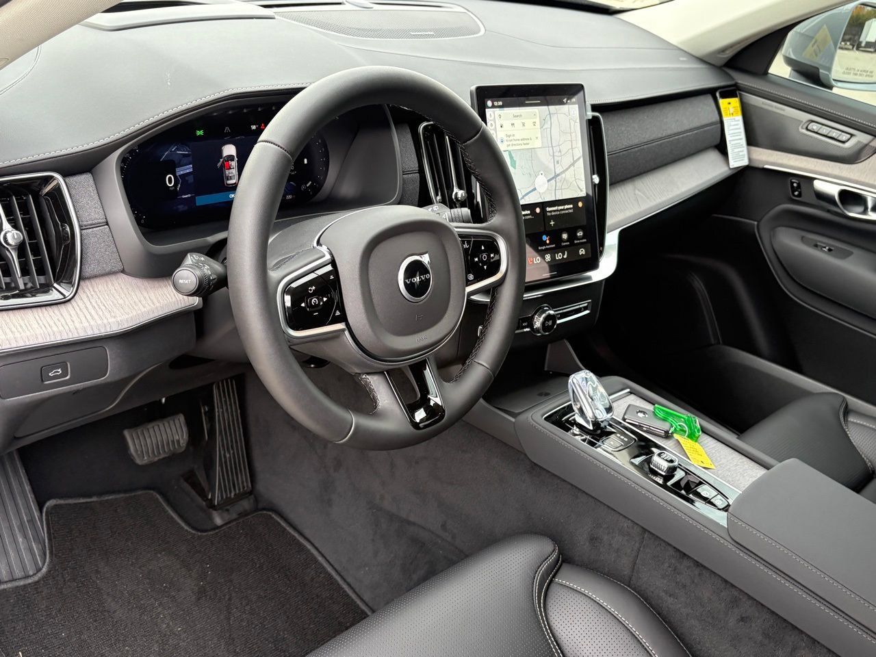 New 2026 Volvo XC90 B6 Ultra w/ Protection Package Premier AWD/4WD image 13