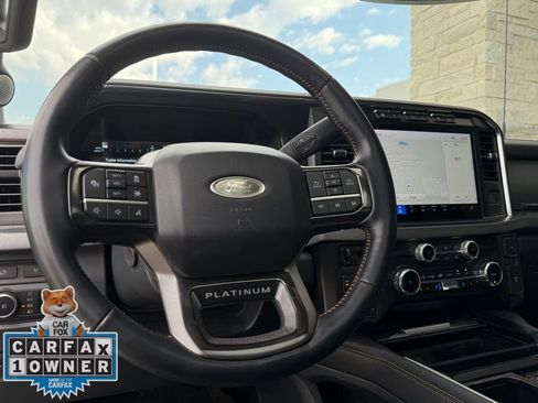 Used 2024 Ford F250 Platinum image 11
