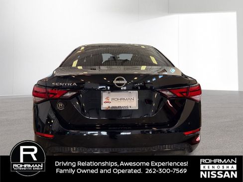 Used 2025 Nissan Sentra S image 5