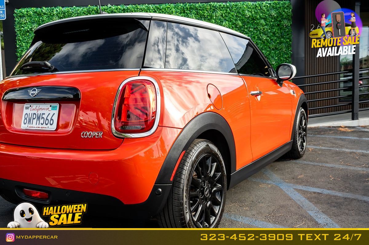 Used 2021 MINI Cooper 2-Door Hardtop w/ 6.5" Touchscreen Package FWD image 7