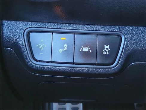 Used 2021 Kia Forte GT-Line image 19