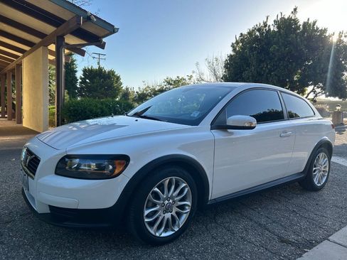 Used 2009 Volvo C30 FWD image 4