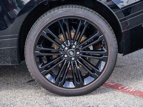 Used 2025 Land Rover Range Rover Velar Dynamic SE image 8