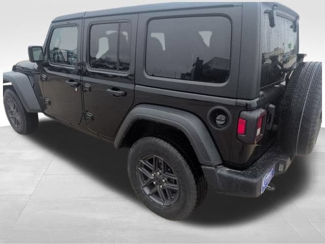 Used 2024 Jeep Wrangler Unlimited Sport AWD/4WD image 4