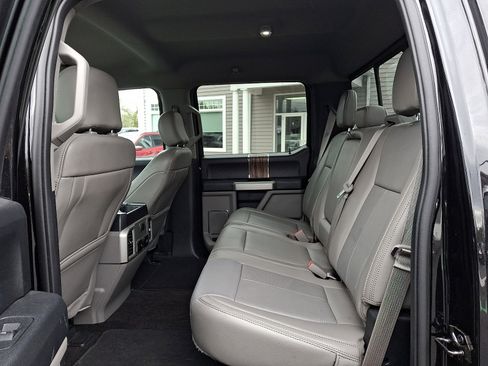 Used 2019 Ford F150 Lariat image 11