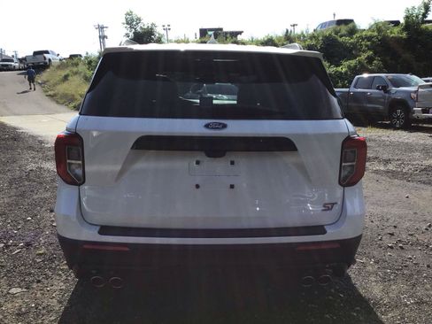 Used 2022 Ford Explorer ST w/ Equipment Group 401A AWD/4WD image 3