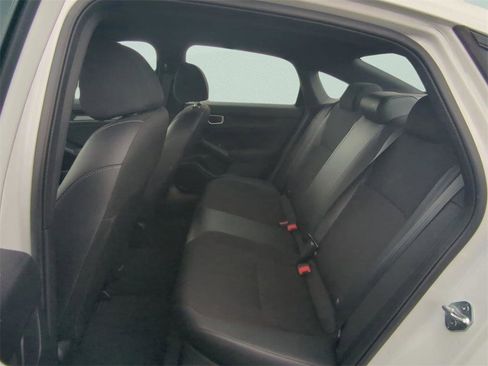 Used 2023 Honda Civic Sport image 14