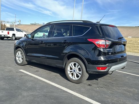 Used 2018 Ford Escape SE image 8