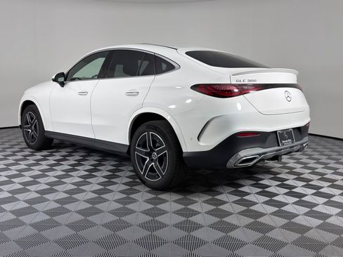 Certified 2025 Mercedes-Benz GLC 300 4MATIC image 8