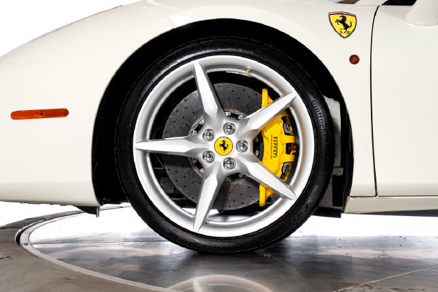 Certified 2018 Ferrari 488 Spider RWD image 18