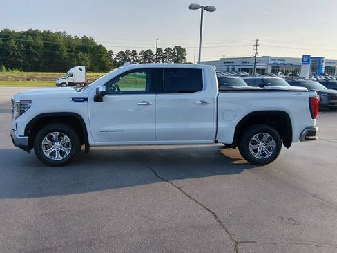 Used 2025 GMC Sierra 1500 SLT AWD/4WD image 6