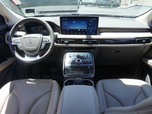 Used 2023 Lincoln Nautilus Reserve w/ Equipment Group 201A AWD/4WD image 11
