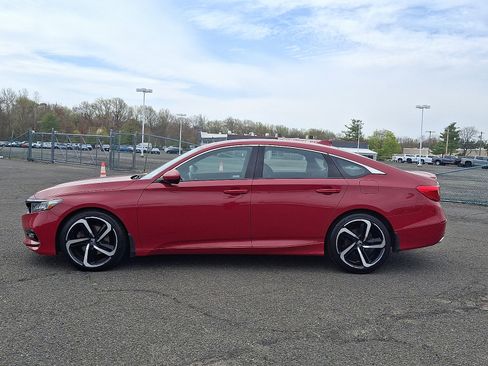 Used 2019 Honda Accord Sport image 4