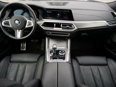 Used 2023 BMW X6 xDrive40i w/ Executive Package image 9