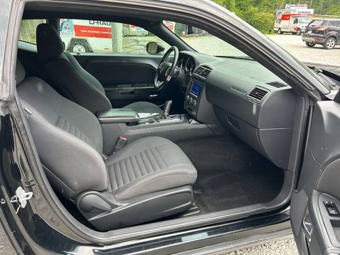 Used 2012 Dodge Challenger R/T w/ Electronics Convenience Group RWD image 20
