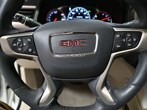 Used 2023 GMC Acadia Denali AWD/4WD image 39