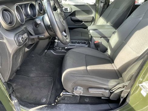 Used 2021 Jeep Wrangler Unlimited Sport image 16