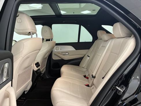 Used 2025 Mercedes-Benz GLE 350 4MATIC image 18
