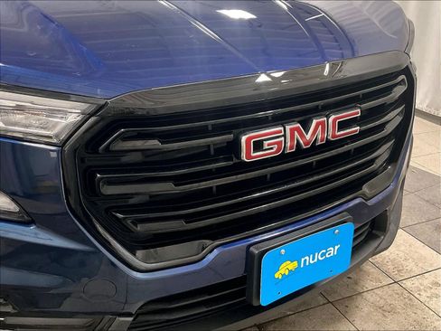 Used 2023 GMC Terrain SLE w/ Driver Convenience Package image 32