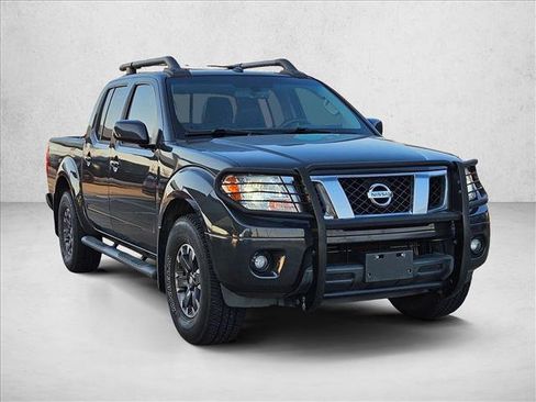 Used 2015 Nissan Frontier PRO-4X w/ Pro-4x Luxury Package AWD/4WD image 3