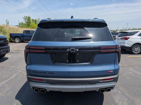 Used 2024 Chevrolet Traverse Z71 AWD/4WD image 8