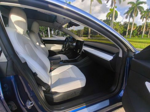Used 2019 Tesla Model 3 RWD image 34