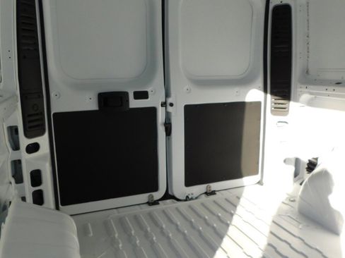 Used 2024 RAM ProMaster 3500 w/ Convenience Group image 31