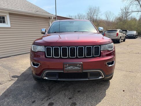 Used 2018 Jeep Grand Cherokee Limited image 12