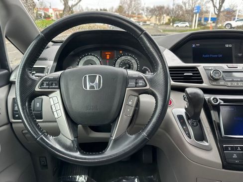 Used 2016 Honda Odyssey Touring image 14