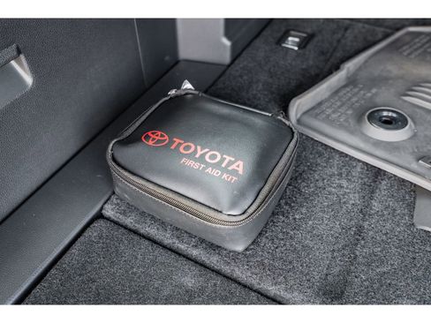 Used 2025 Toyota 4Runner TRD Off-Road image 31