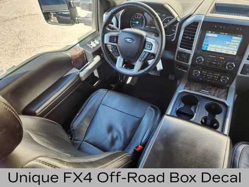 Used 2018 Ford F250 Lariat w/ Lariat Value Package AWD/4WD image 12