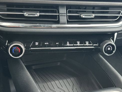 New 2026 Chevrolet Equinox EV LT image 19