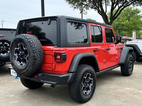 Used 2022 Jeep Wrangler Unlimited Rubicon 4xe w/ Cold Weather Group AWD/4WD image 4