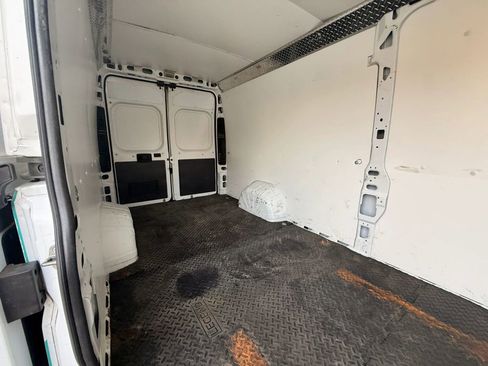 Used 2023 RAM ProMaster 3500 w/ Convenience Group FWD image 12