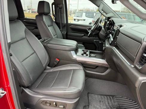 Used 2024 Chevrolet Silverado 2500 LTZ w/ LTZ Convenience Package AWD/4WD image 18