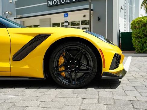 Used 2019 Chevrolet Corvette ZR1 RWD image 34