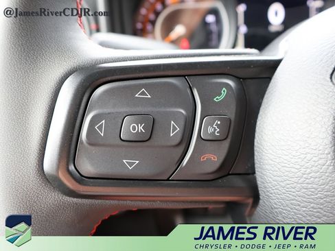 Used 2024 Jeep Wrangler Unlimited Rubicon AWD/4WD image 25