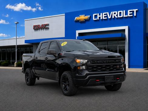 Used 2023 Chevrolet Silverado 1500 Custom Trail Boss AWD/4WD image 1