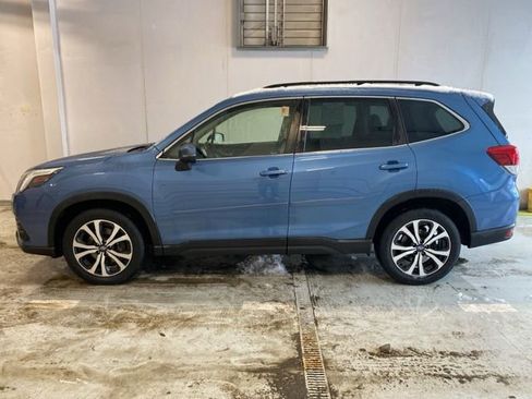 Used 2023 Subaru Forester Limited image 9