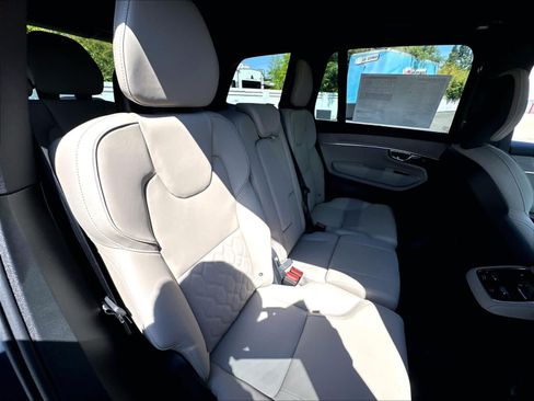 New 2026 Volvo XC90 B6 Plus w/ Protection Package Premier AWD/4WD image 25