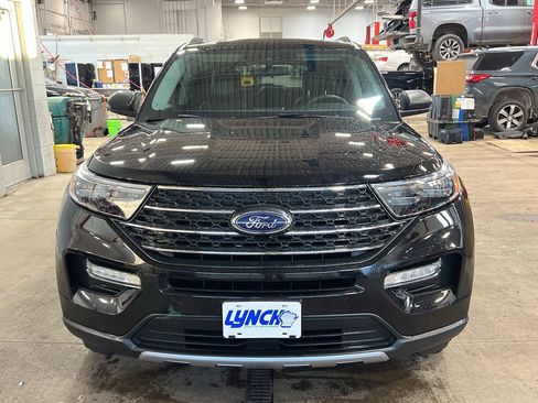 Used 2022 Ford Explorer XLT w/ Equipment Group 202A image 46