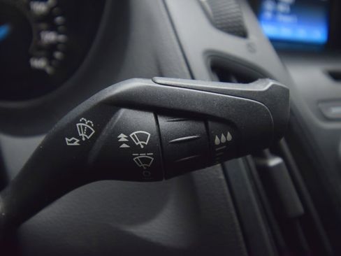 Used 2016 Ford Focus SE w/ SE Sport Package image 29