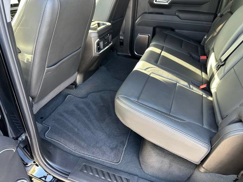 Used 2025 GMC Sierra 1500 Denali AWD/4WD image 32