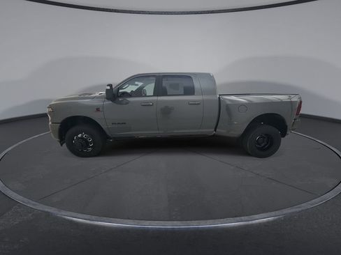 New 2026 RAM 3500 Laramie AWD/4WD image 5