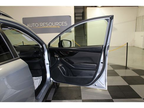 Used 2019 Subaru Crosstrek 2.0i Premium w/ Popular Package #2 image 25