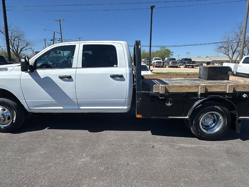 Used 2023 RAM 3500 Tradesman w/ Chrome Appearance Group image 8