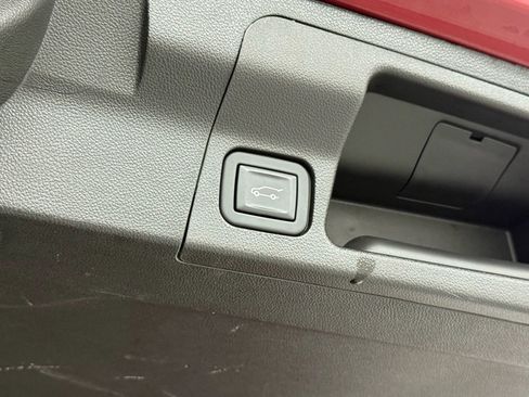 Used 2023 GMC Acadia Denali w/ Denali Ultimate Package image 41