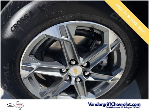 Certified 2025 Chevrolet Blazer LT FWD image 9