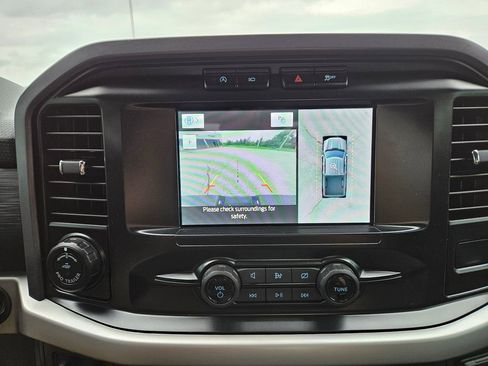 Used 2023 Ford F150 XLT w/ Trailer Tow Package image 16