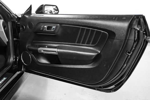 Used 2017 Ford Mustang GT Premium RWD image 40